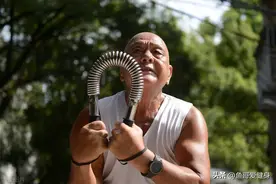 臂力器可以锻炼哪些肌肉，如何正确使用？图片