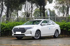 8万多入手启辰D60，轩逸同款发动机，空间大油耗低，性价比很高图片