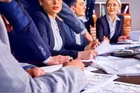 企业走下坡路时有哪些特征图片