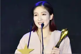 刘诗雯还会打比赛吗？连续解锁新身份，当选2022中国十大品牌女性图片