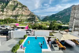 夏日一起水里浪！北京十渡六居山景独栋泳池别墅，一起嗨玩周末图片