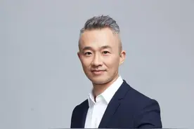 曝主持人程雷因肝病去世，年仅51岁，本尊晒合影回应，近况被曝光图片