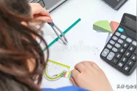 月收入2000元左右的人，都是这样生活的图片