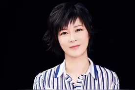还记得杜华儿子赵小果吗？现在长这样图片