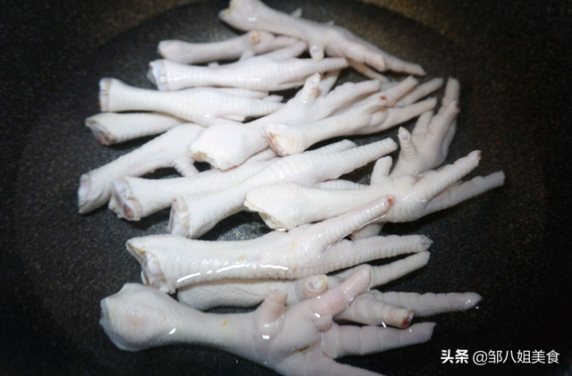 花胶炖黄豆好吗 2026年花胶炖黄豆的作用