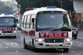 风雨百年，守护香江｜TINY微影03号港警机动部队丰田考斯特运员车图片