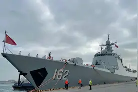 052D驱逐舰参加国外防务展，潜在客户逐渐浮出水面，市场前景广阔图片