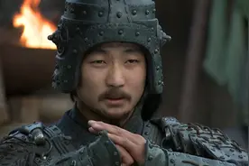 他和吕布齐名，却在三国演义中只活到第4集，他的武艺能胜关羽？图片