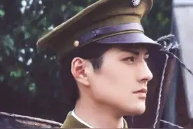 长相磕碜别硬吹男神，这8位“中国式”美男，打了多少小鲜肉的脸图片