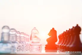 飞书该拿什么跟钉钉打？图片