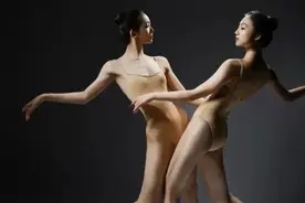 燕畅阁美术馆传媒推荐／舞蹈艺术写真，致无畏追梦的你…图片