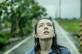 美艳女老师与帅气校霸的禁忌之恋！湾湾还是敢拍啊~图片