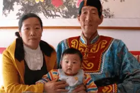 中国第一巨人鲍喜顺，不听医生建议执意生子，如今儿子身高多少？图片