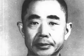 傅作义与陈明仁，为何在军中待遇差距很大？图片