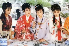 87《红楼梦》剧组最遭人嫉妒的女孩，漂亮，不跟组，加戏，不梳头图片