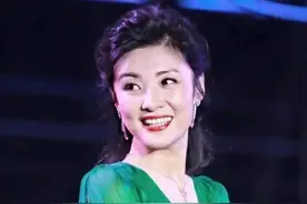 央视一姐们的择偶：两人嫁富商，一人嫁同行，一人嫁初恋图片