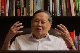 杨振宁为什么宁愿和中科院有分歧，也一定要反对中国建大型对撞机图片