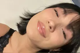 李小龙外孙女喜庆20岁！美艳高挑眉眼神似祖父，全家定居国外生活图片