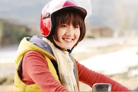 蒋小涵:嫁给圈外丈夫，36岁大龄生子，婚后不做饭却被宠上天图片