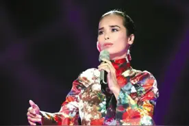 韦唯：离婚受创伤，抗病8年，3个儿子是她的精神支撑图片