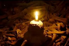 这种说法可靠么？古墓中的长明灯能千年不灭，考古学家讲出真相图片
