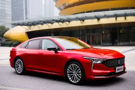 真正适合家用的5款车 实惠省油 乘坐静谧舒适 动力强大图片