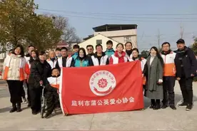 让世界充满爱图片