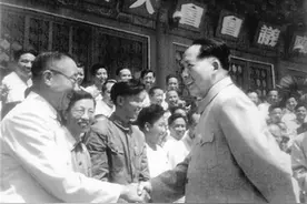 清朝末代王爷，宁摆地摊也不卖国，毛主席：安排他当个“弼马瘟”图片