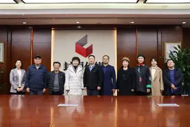 共谋产教融合新发展 成都锦城学院与封面传媒签署战略合作协议图片