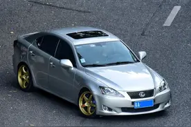 3.5 V6+后驱的雷克萨斯IS300，雷车也能玩出"烂仔范"图片