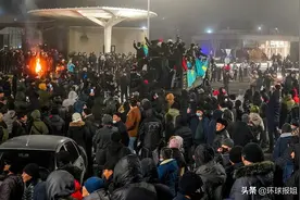 乌合之众？1月7日，俄罗斯派兵助哈萨克斯坦平叛，一举得胜图片