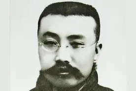 1927年李大钊牺牲后，留下5个子女，他们命运如何？长子最有出息图片