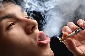 有的人吸烟多年，肺脏仍然红润，是怎么做到的？3个习惯值得学习图片