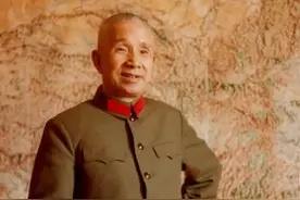 透过叶剑英让粟裕“接大班”，看叶帅的大局观与粟大将的战争意识图片