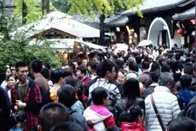 如果中国人口减半，从14亿变成7亿，剩下的人会过得更幸福吗？图片