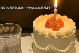 朋友圈深情的沙雕文案图片