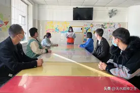 《玫瑰少年》图片