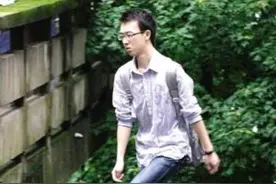 09年他以659分摘状元，因身份造假被北大拒录，复读一年惊艳众人图片