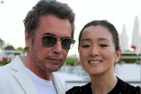 嫁给70多岁还离过3次婚的法国老头，巩俐到底在追求什么？图片
