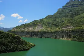 40度酷暑天气，值得奔赴的重庆高山湖泊图片
