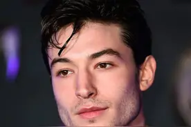 《神奇动物》男演员Ezra Miller 扬言要杀人埋尸图片