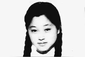 两弹元勋钱三强下放陕西，看一女人扫厕所，崩溃大哭:你怎么在这图片