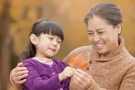 爷爷奶奶和姥姥姥爷，谁对孩子更亲近？科学排序和很多人想的不同图片