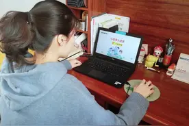 班主任查岗直播课，发现满屏打“垃圾”，质问学生然后空气安静了图片