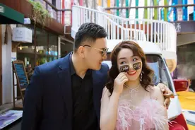 上尉指导员和大学辅导员的爱情，超甜！图片