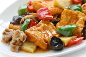 难入味的豆腐，厨师靠这两个技巧，做成大众美食图片