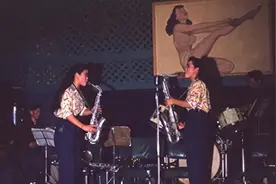 弱国无尊严，看看当年驻韩美军过得多潇洒，吃喝玩乐还有美女相陪图片