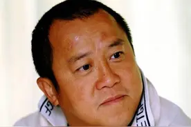 离谱！娜扎一次能吃五十包茶叶渣，明星奇葩怪癖多，让人瞠目结舌图片