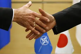 不把我军放眼里，歼16现日本海，日：远东已无俄军，北方四岛可收图片