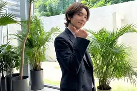 自律到7年不吃碳水，41岁的他居然长这样……图片